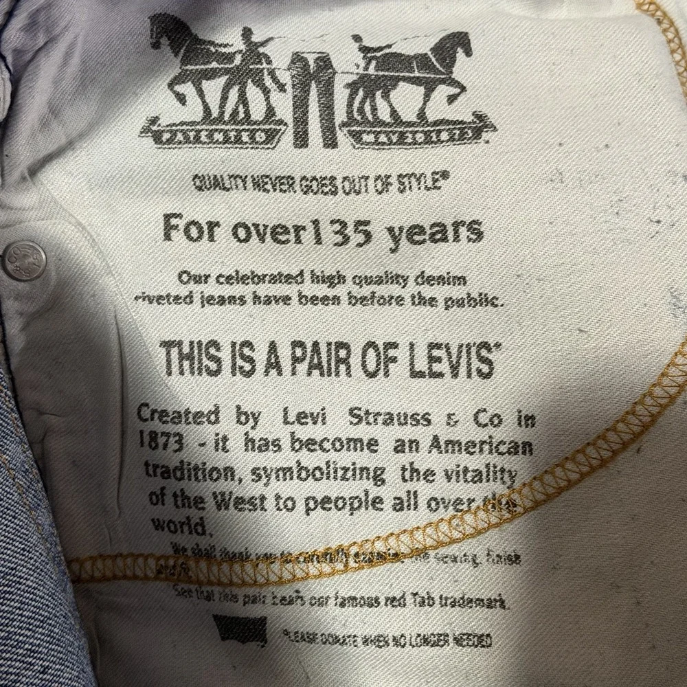 Levi's 550 Relaxed Fit Straight Leg Jeans Medium Wash‎ Men's Size W42 L32 EUC